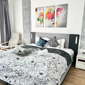 Design Centre - Enjoy And Relax Apartment Dresden
